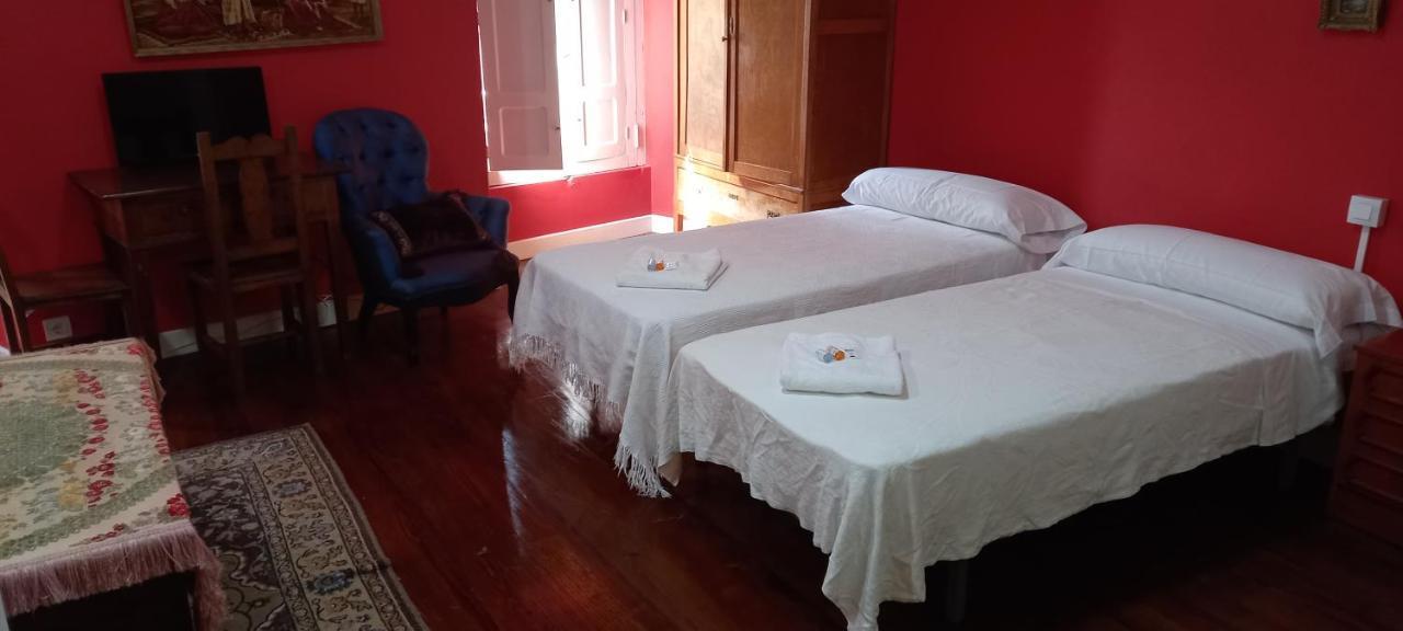 El Bordon De La Casa Batallon Sarria Eksteriør billede