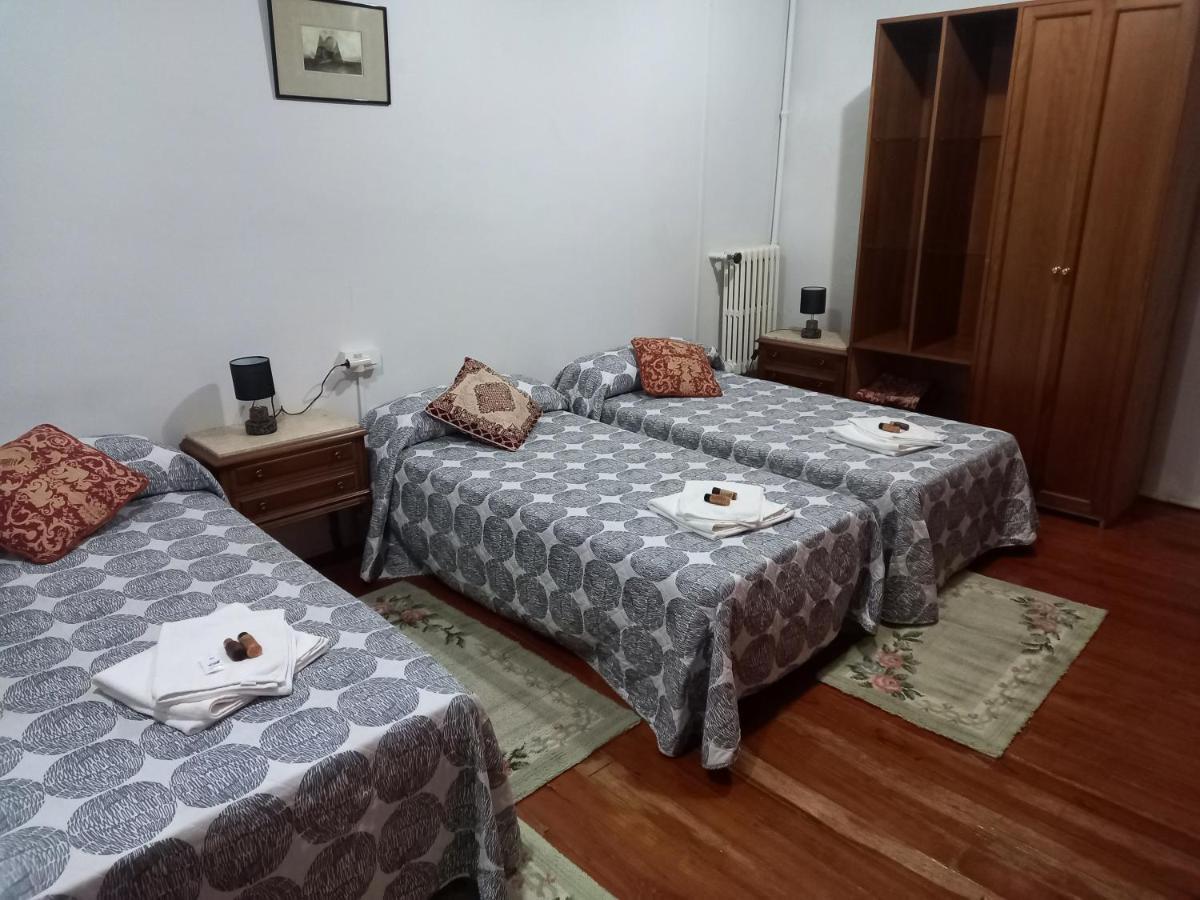 El Bordon De La Casa Batallon Sarria Eksteriør billede